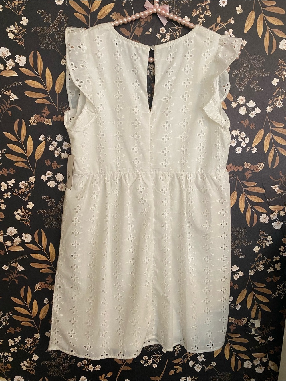 Women’s White Eyelet Ruffle Sleeve Dress - Picture 3 of 4